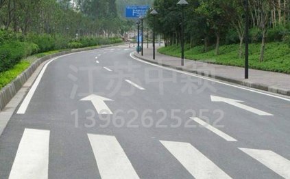 蘇州道路劃線基礎(chǔ)施工是怎么操作的呢？