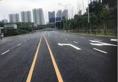 蘇州道路劃線分析，可變車道是什么意思？可變導(dǎo)向車道是可變車道嗎？