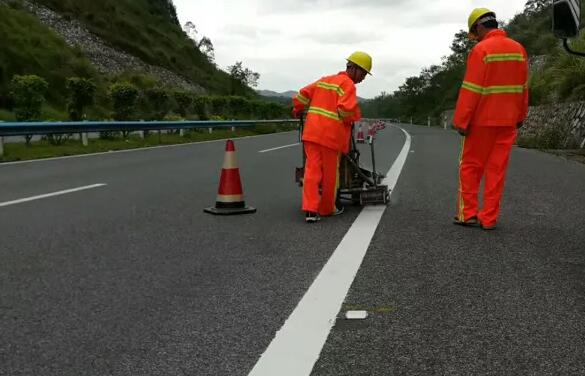 蘇州道路劃線公司施工水平要達到哪種標(biāo)準(zhǔn)？