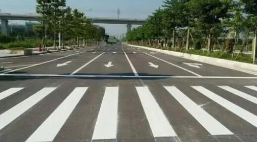 蘇州道路劃線施工后怎樣對地坪進行保養(yǎng)？